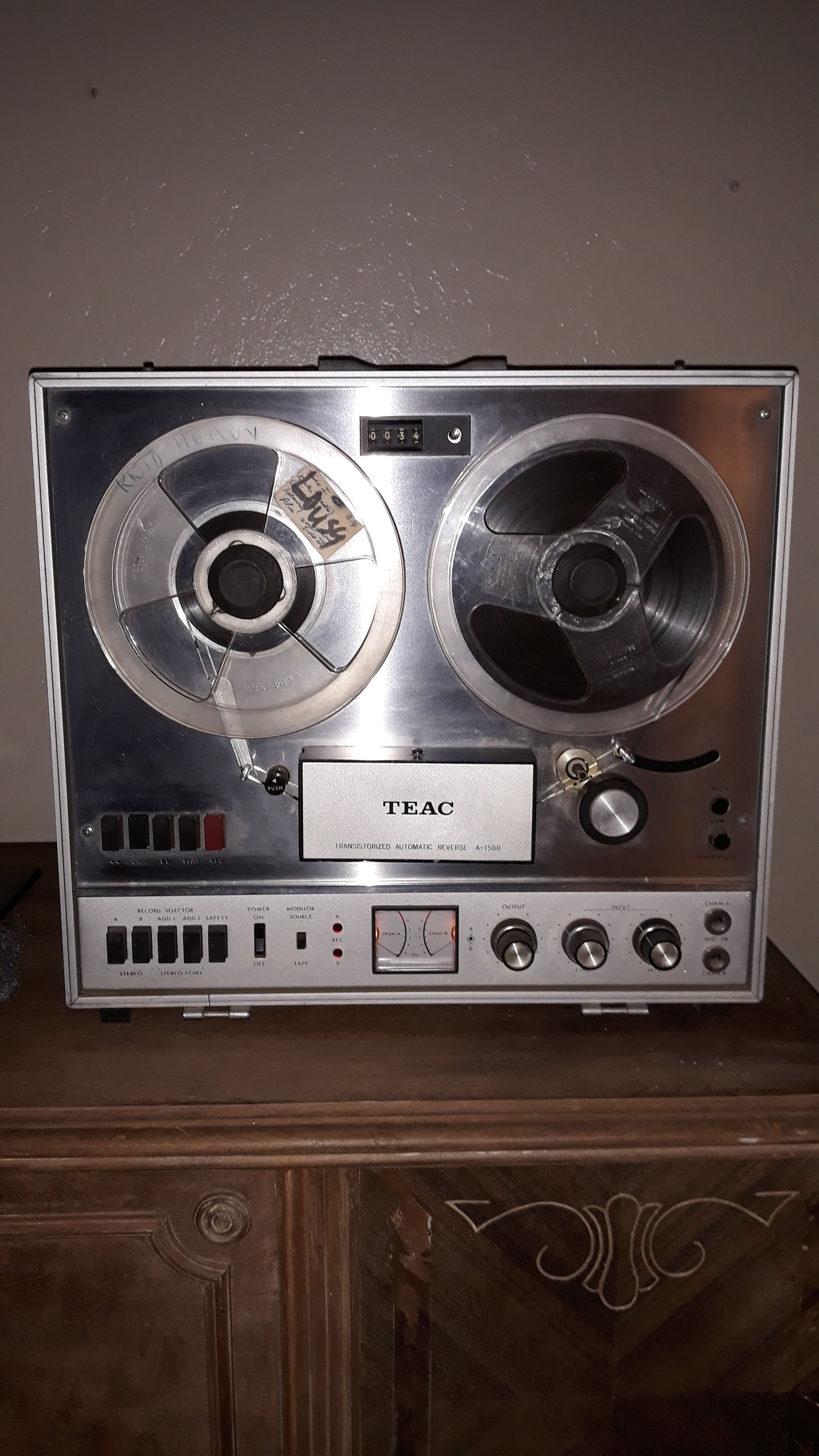 TEAC reel to reel machine with case WORKS perfectly