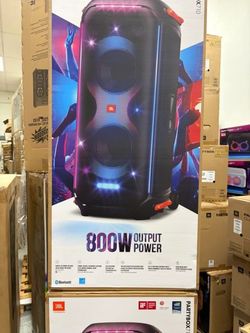 JBL Partybox 710. 800 watts. Brand New.