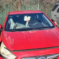 2012 Hyundai Accent Part Out