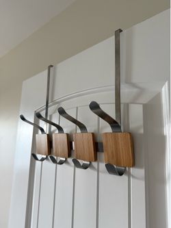 Door mount hanger hooks