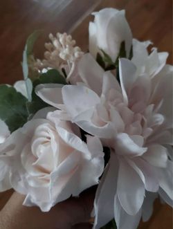 Rose Gold Flower Bouquet 