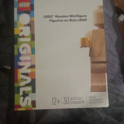 Lego 853967 Wooden Minifigure Retired