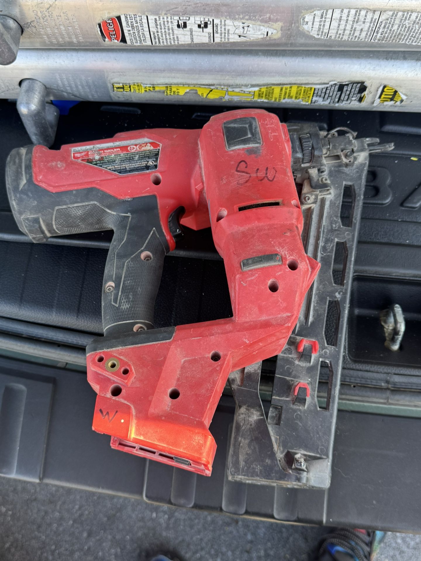 Milwaukee 16 GA Finish Nailer