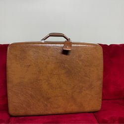 Vintage Tan Hard Samsonite 1960s Suitcase/key