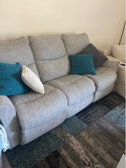 La-Z-Boy Joel Dual Power Reclining Sofa Couch – USB Charging – Excellent Condition