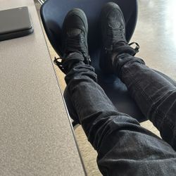Black Cats Size9.5