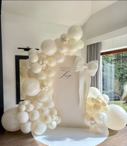 Backdrop And Balloon Decor 🎈