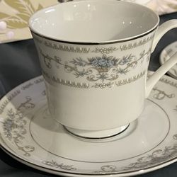 Vintage 1970’s Wade Fine Porcelain Diane Tea Cup & Saucer set of 2