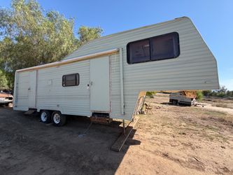 Fifth Wheel Travel Trailer for trade or sale