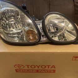 98-05 Lexus Gs Headlight