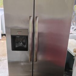 Stainless Counter Depth Frigidaire Gallery Refrigerator 