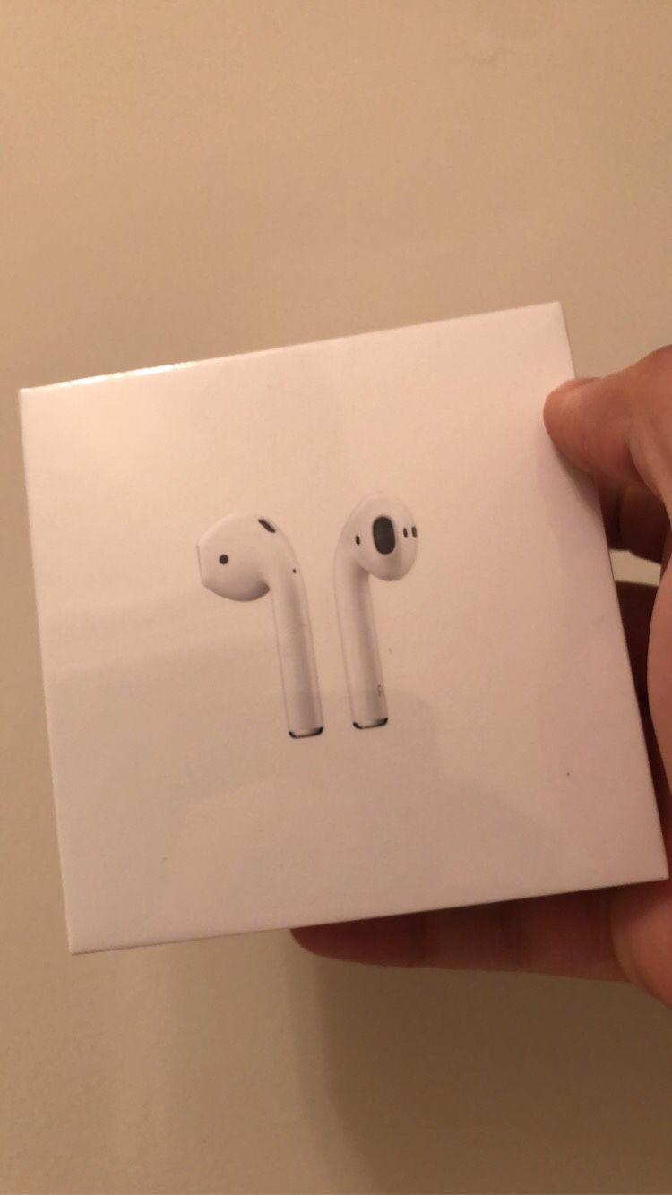 *BRAND NEW* APPLE AIRPODS