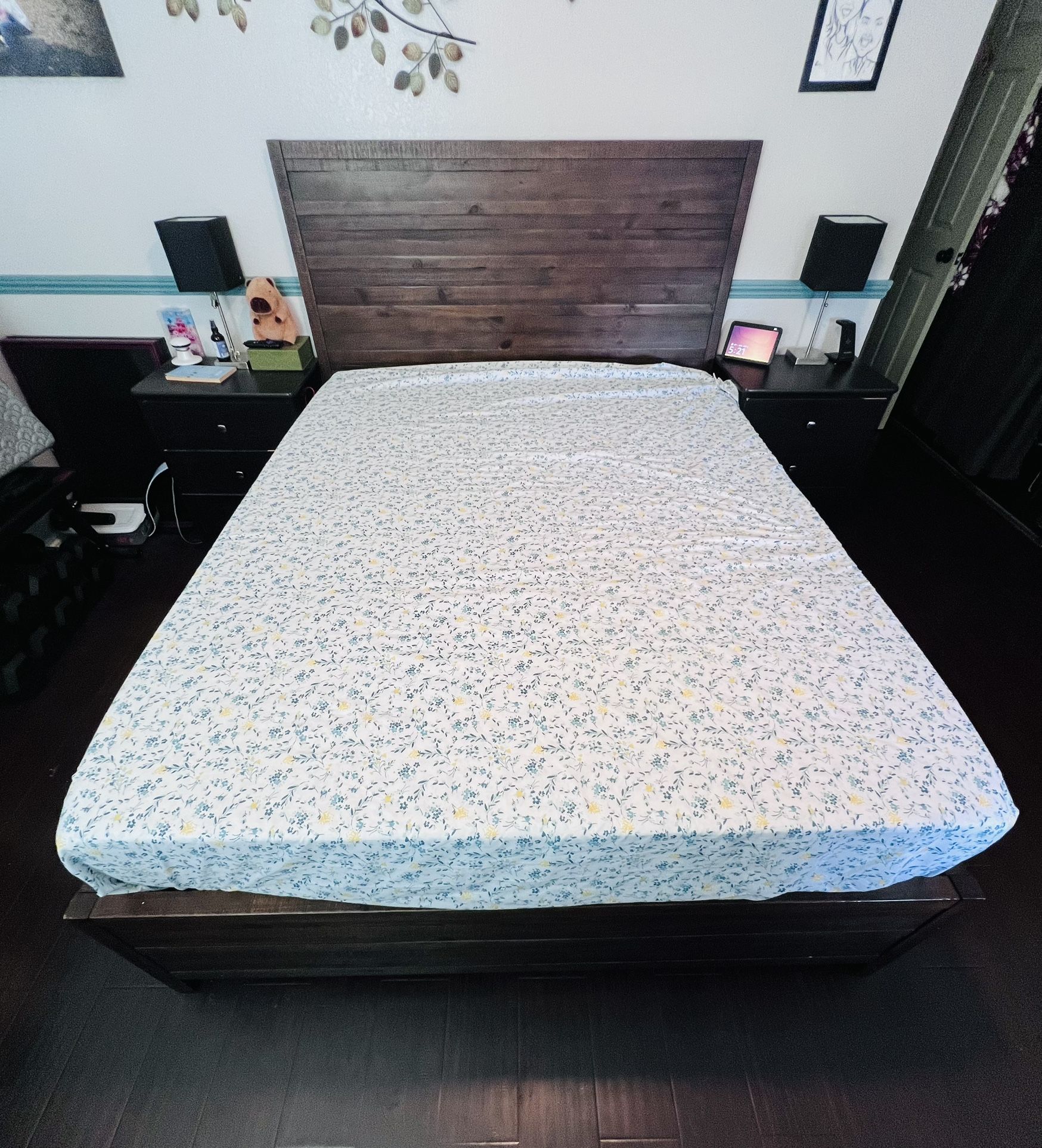 Queen Size Bedroom Set