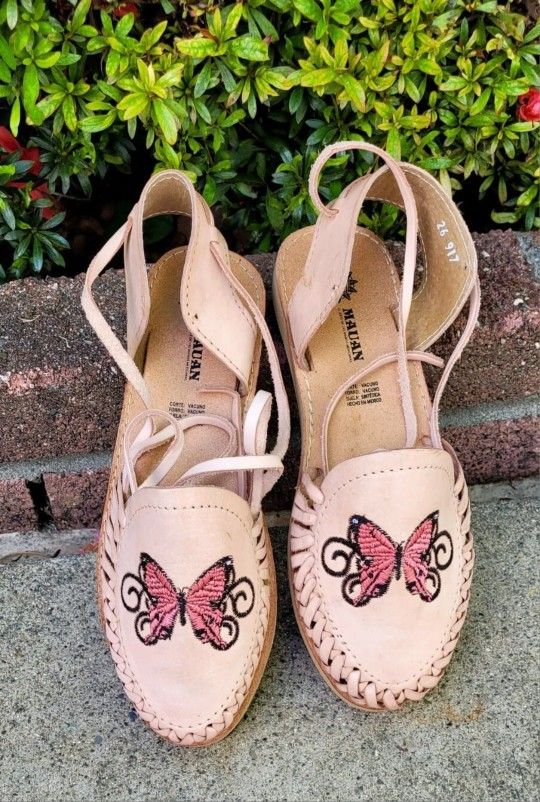 Size 9 Women's Huarache Artesenal Mexicano Mexican sandals Multiple Designs