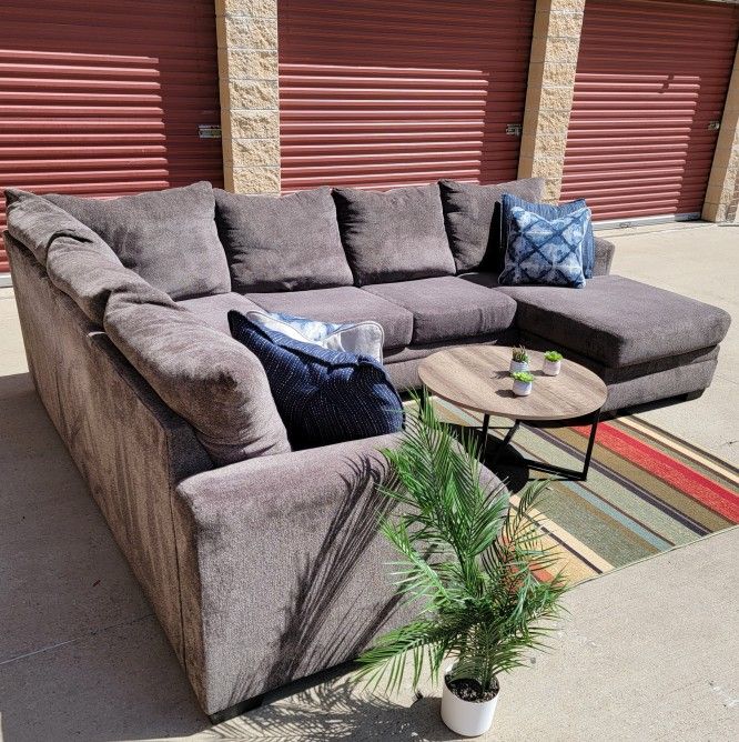 NFM Sectional Couch + Delivery for Sale in Mckinney, TX OfferUp