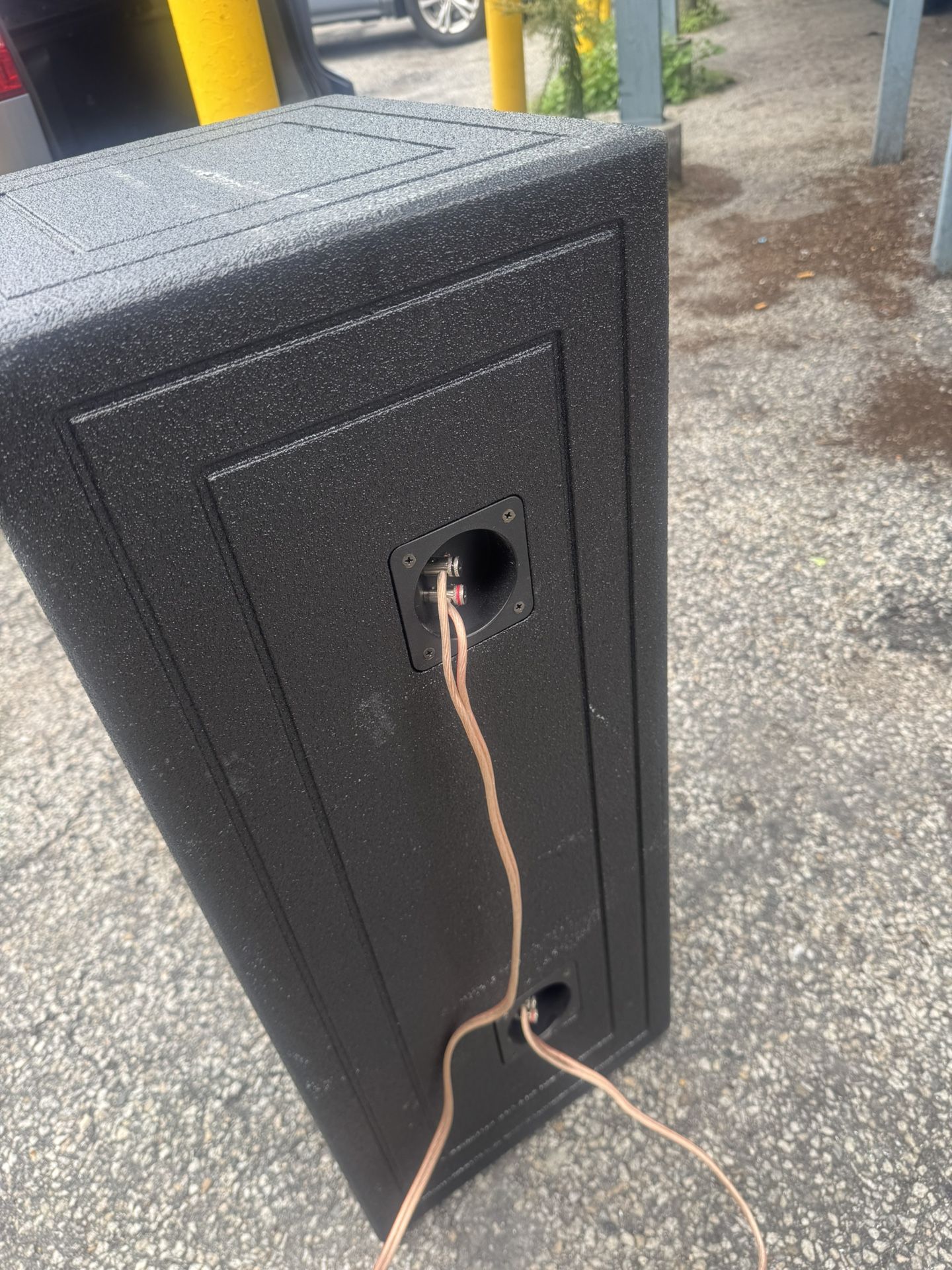 Se vende bajo completo con cajón, se compró para este verano Se le dio un uso este verano está en buena condiciones, Si quieres probarlo, se le prueba
