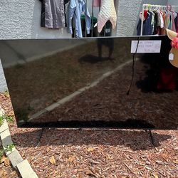 BROKEN 70” TV