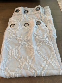 6 Grey curtains ( 36x84)