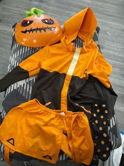 Fortnite pumpkin costume