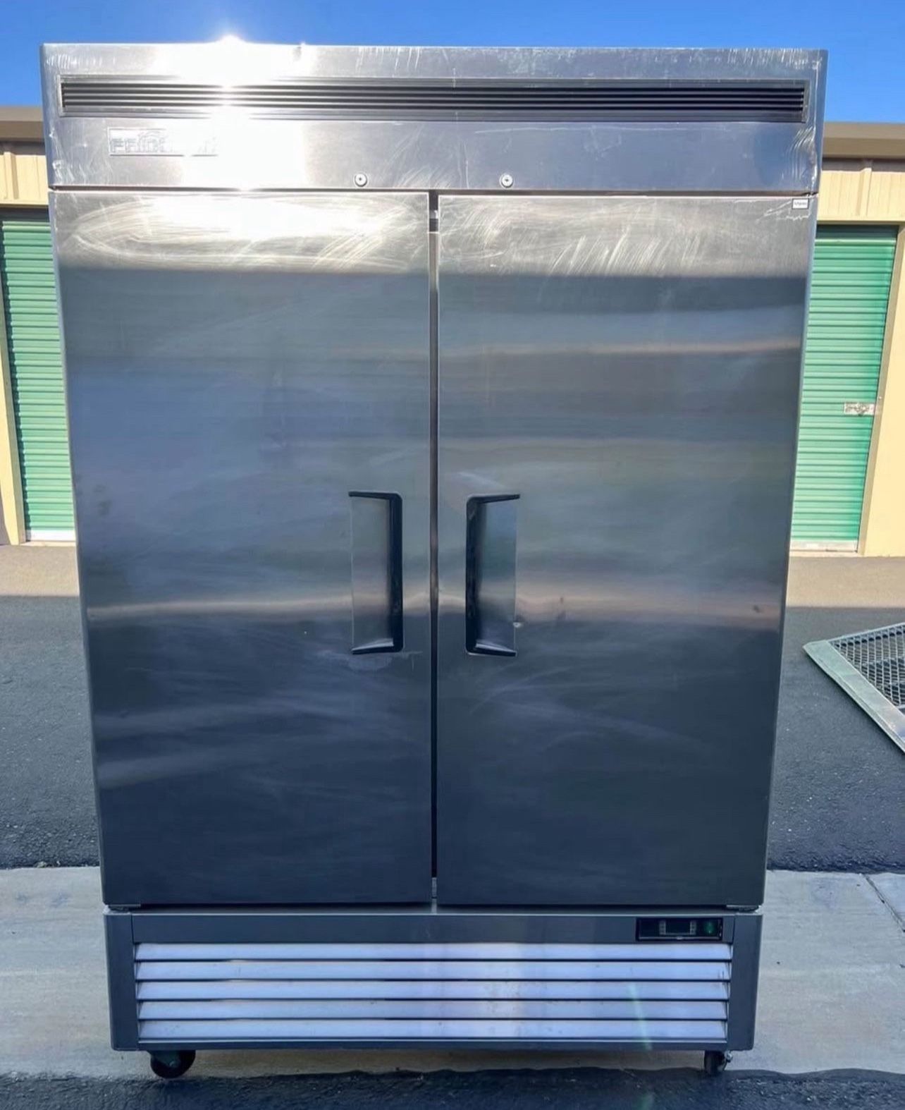 Commercial Refrigerator 