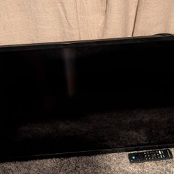 Insignia TV / Television With Back Stand With Wall Mount 