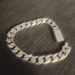 Gucci Sterling Bracelet 
