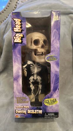 Big Head Animated Singing Dancing Skeleton