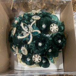 Quinceanera  Bouquet  Only Used For Less Than Hour