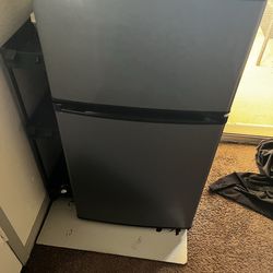 Mini fridge