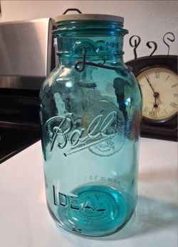 Vintage Ball Ideal Commemorative Jar