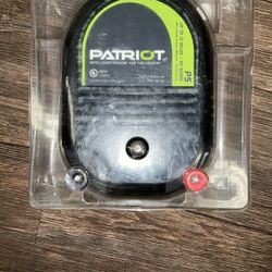 patriot intelligent fencing for the country 88tm listed electric fence controller indoor outdoor use 12V 45mA up to 15 miles/ 60 acres  P5