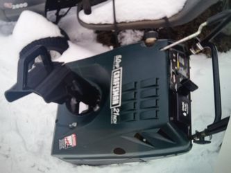 Snow Thrower. Ran Lastvyear Stired Empty 