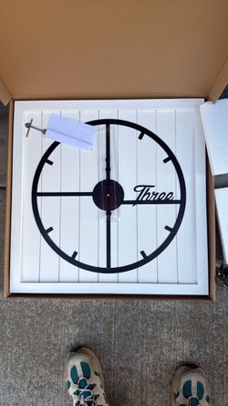 modern minimalist iron art wall clock