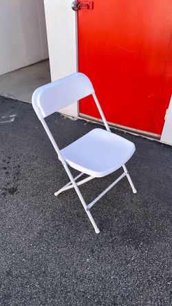 Plastic folding chairs  sillas de plástico