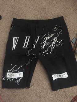 OFF WHOTE SHORTS