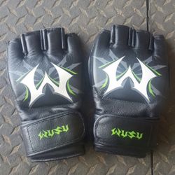 MMA Fight Gloves Professional 4 oz Leather (WUSU Gear)