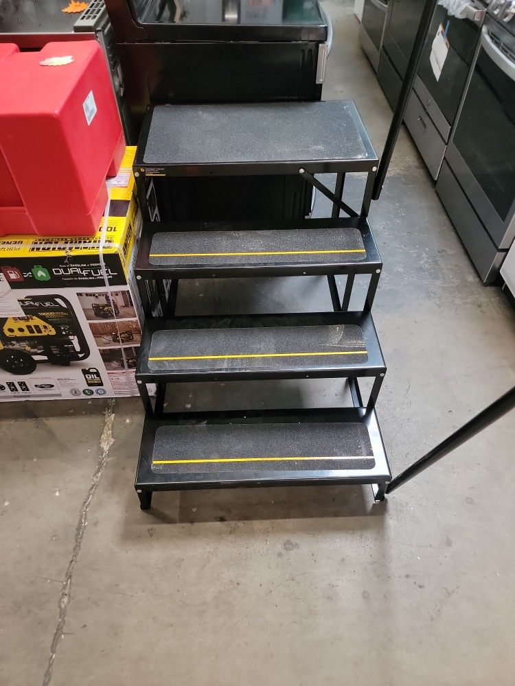 RV or mobile home steps