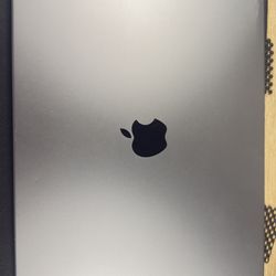 MacBook Pro 16 inch M1 Pro 16GB of RAM 512GB SDD EXCELLENT