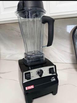 Vitamix 5200 Professional Blender