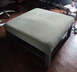 Large ottoman with 2 wooden trays
