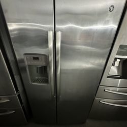 GE Side By Side Refrigerator 