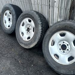 Tire 265/70/R17