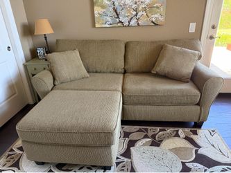 Love Seat Moss Green with Ottoman