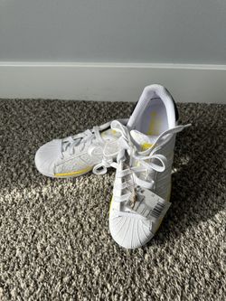 Adidas Sneakers