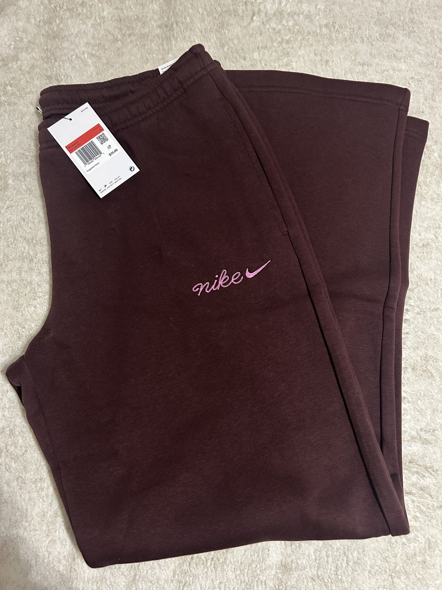 Nike Women’s Large