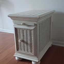 Vintage White Wicker nightstand, wooden Cabinet, with White Drawer / mag. rack