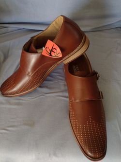 LIKE NEW SHOES LEATHER $12  SIZE 11 1/2