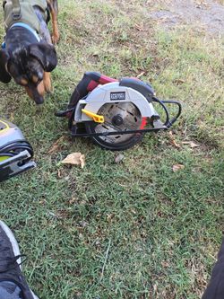 Chicago Electric 12 Amp 7-1/4 In Circular Saw