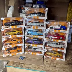 1:24 Scale Collector Cars - Chevys 