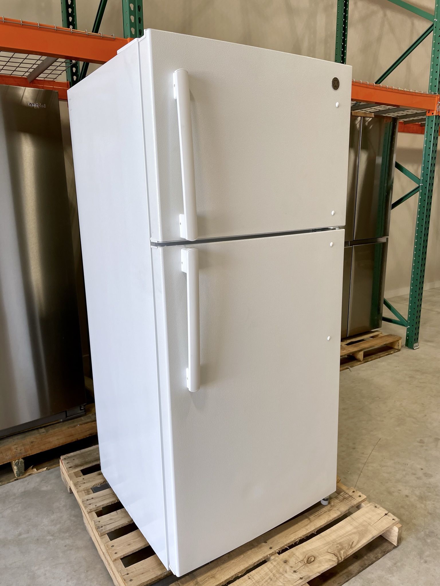 BLACK FRIDAY GE 18.3 cu. ft. TopFreezer Refrigerator, White for Sale